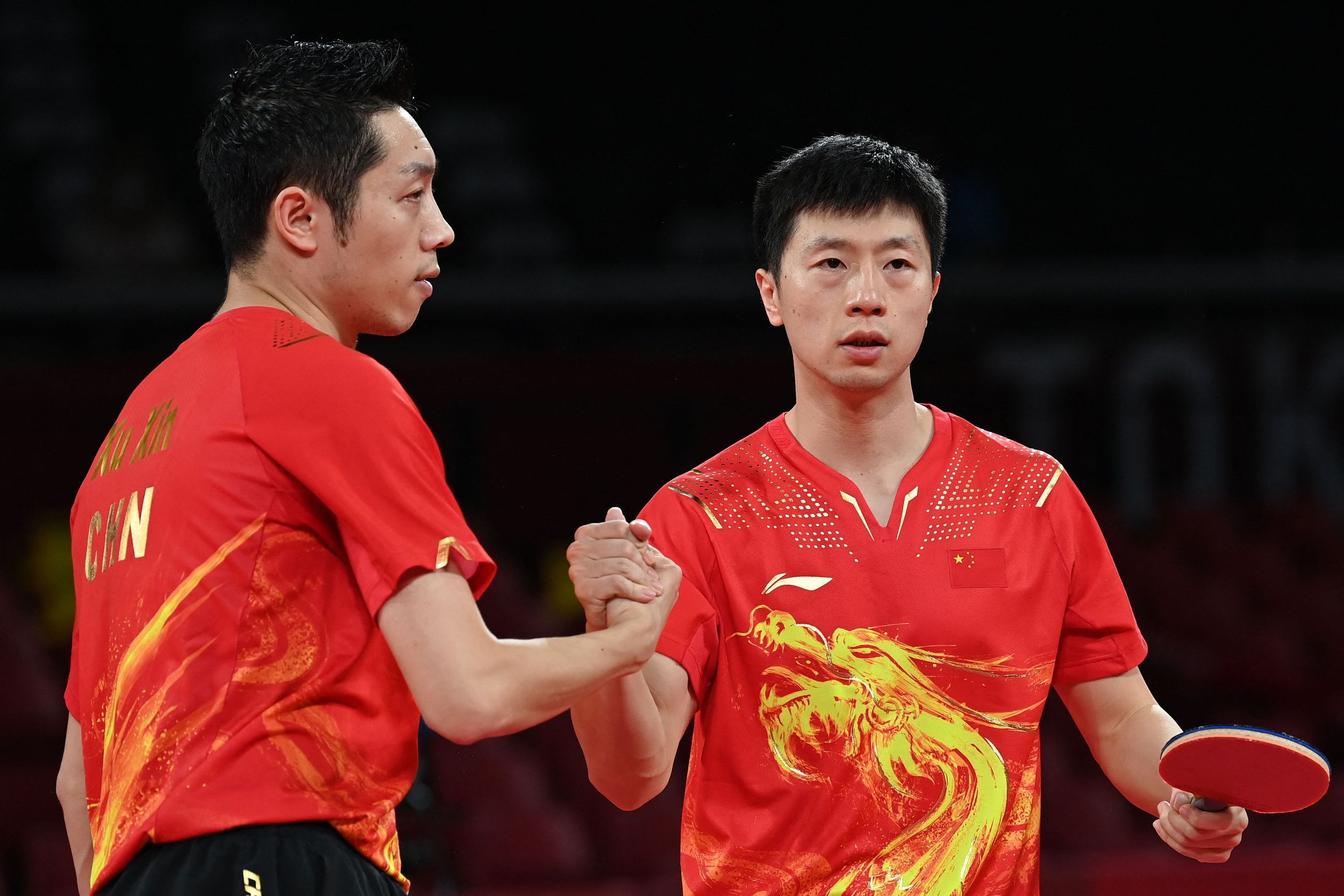 关于中国乒乓球队完胜比利时乒乓球队，许昕送出助攻的信息