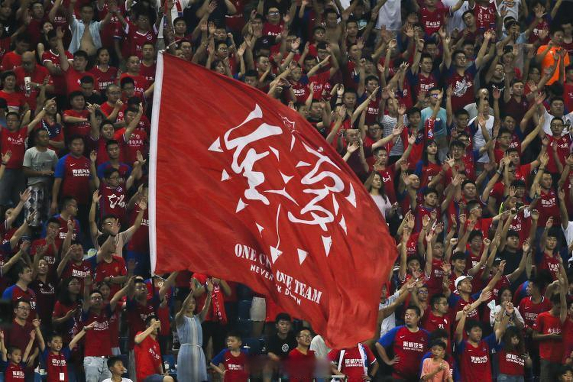 重庆斯威再次赢球，全队士气高涨的简单介绍