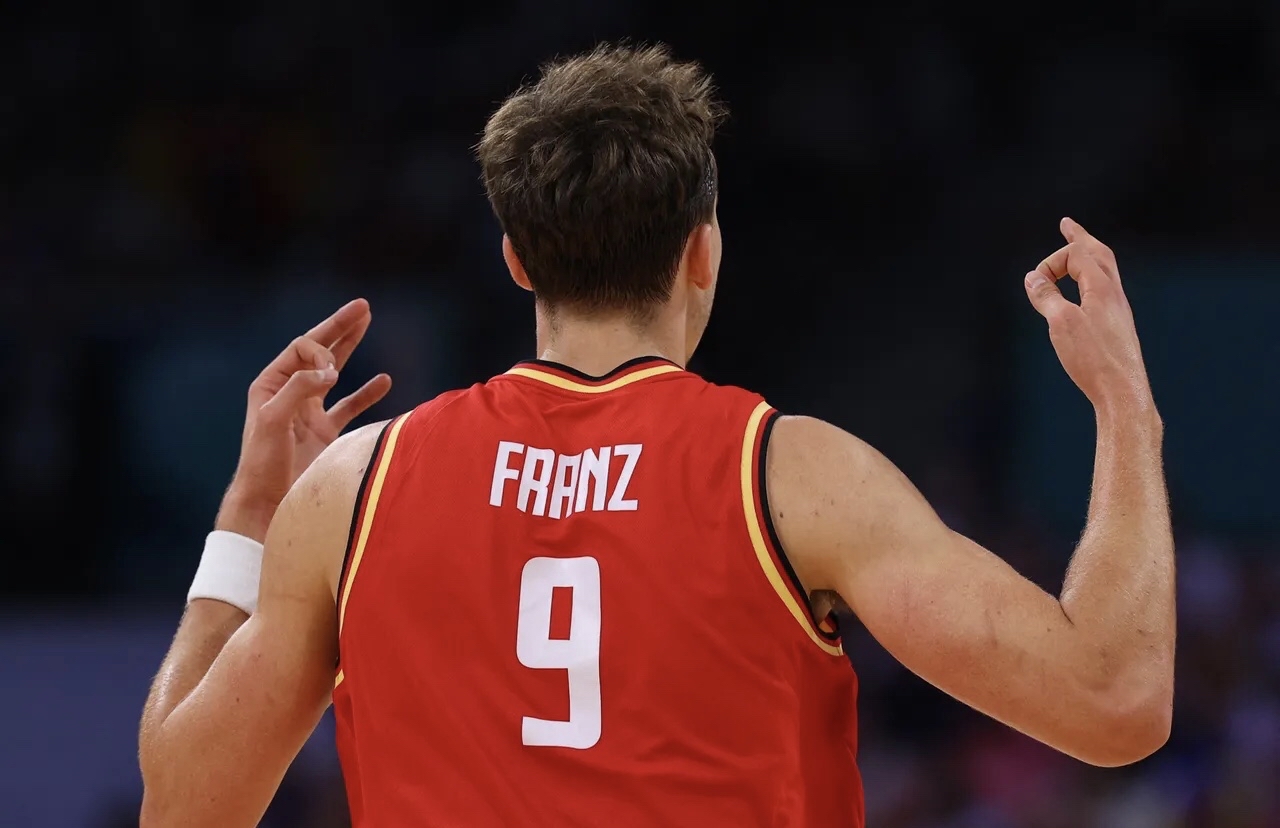 德国男篮整装待发，备战全新赛季