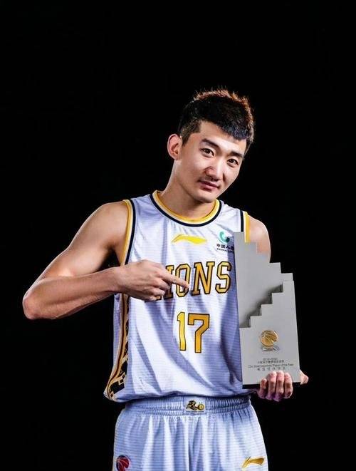 米兰-包含山东队完胜江苏队，孙铭徽状态火热的词条